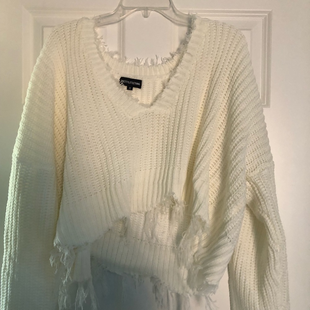 Pretty little thing distressed v neck sweater